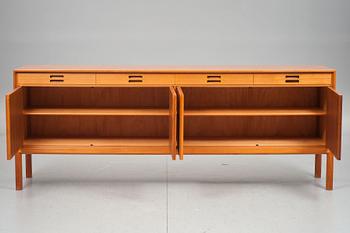 SIDEBOARD, Bertil Fridhagen, Bodafors 1960-tal.