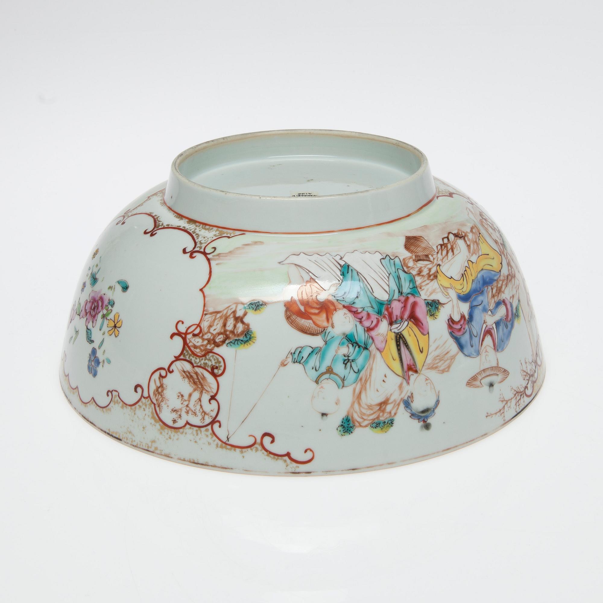 SKÅL, porslin, Kina Qianlong 1736-95.
