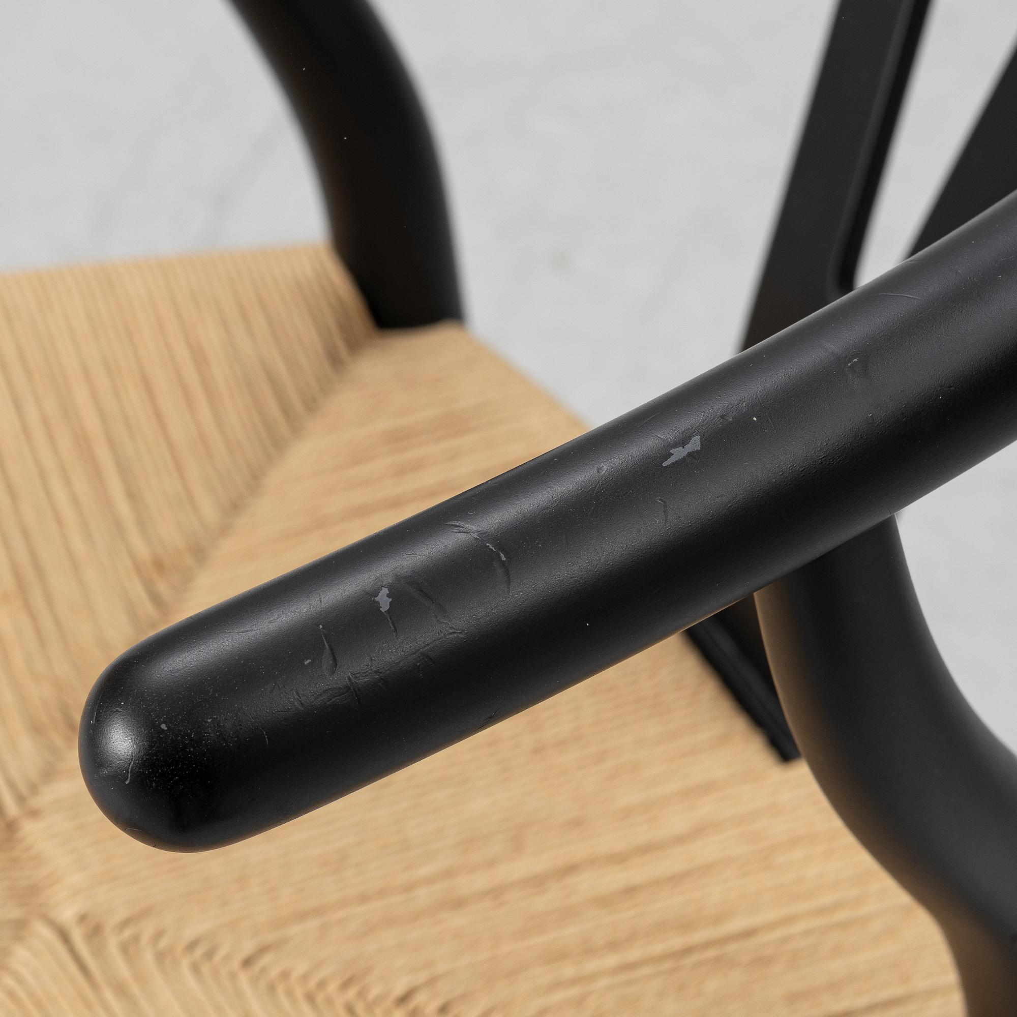 Hans J. Wegner, chairs, a pair, "The Y Chair", Carl Hansen & Son, Denmark.