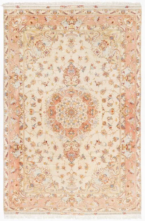Rug, Tabriz, part silk, approx. 302 x 203 cm.