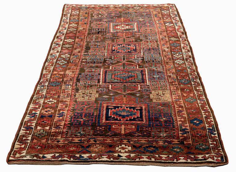 Matta, antik, Kurdisk / Turkisk, Herki stammen, ca 276 x 116 cm.