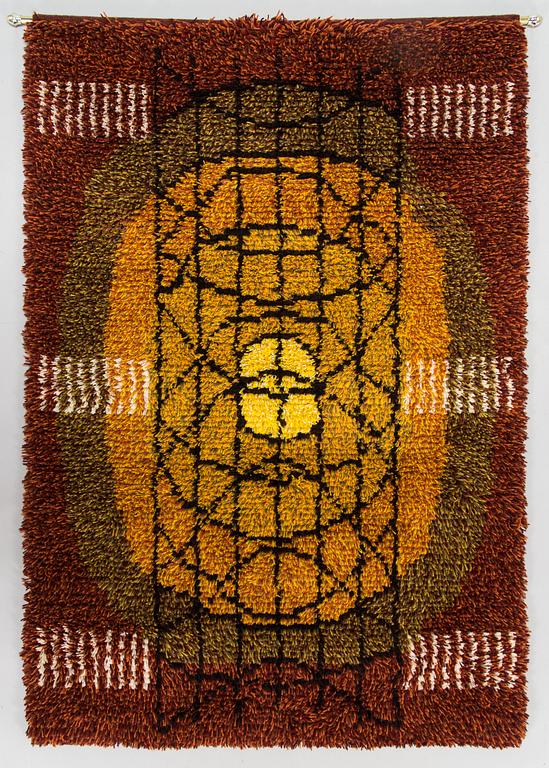 A Finnish 1960s long pile ryijy rug. Ca. 160x110 cm.