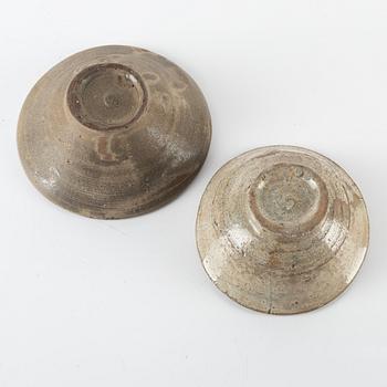 Two Korean ceramic bowls, Koryo.