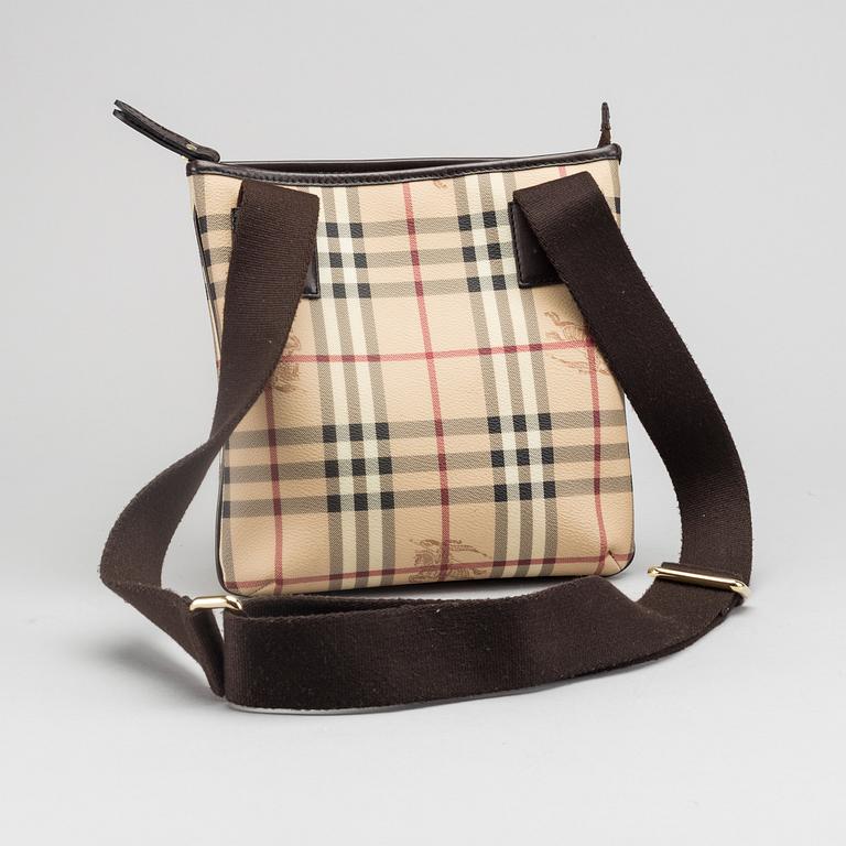 BURBERRY, väska samt skärp.