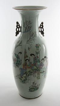 GOLVVAS, porslin, Kina, 1900-tal.