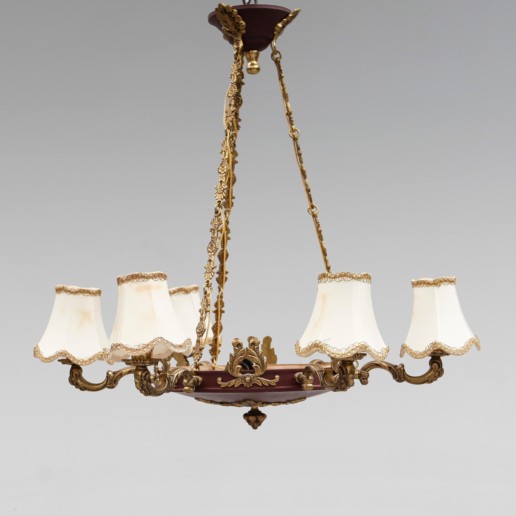 TAKAMPEL, empirestil, 1900-talets mitt. Höjd ca 62 cm.