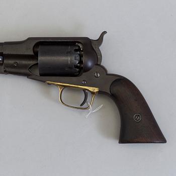 An American Remington Navy M/1861 revolver.