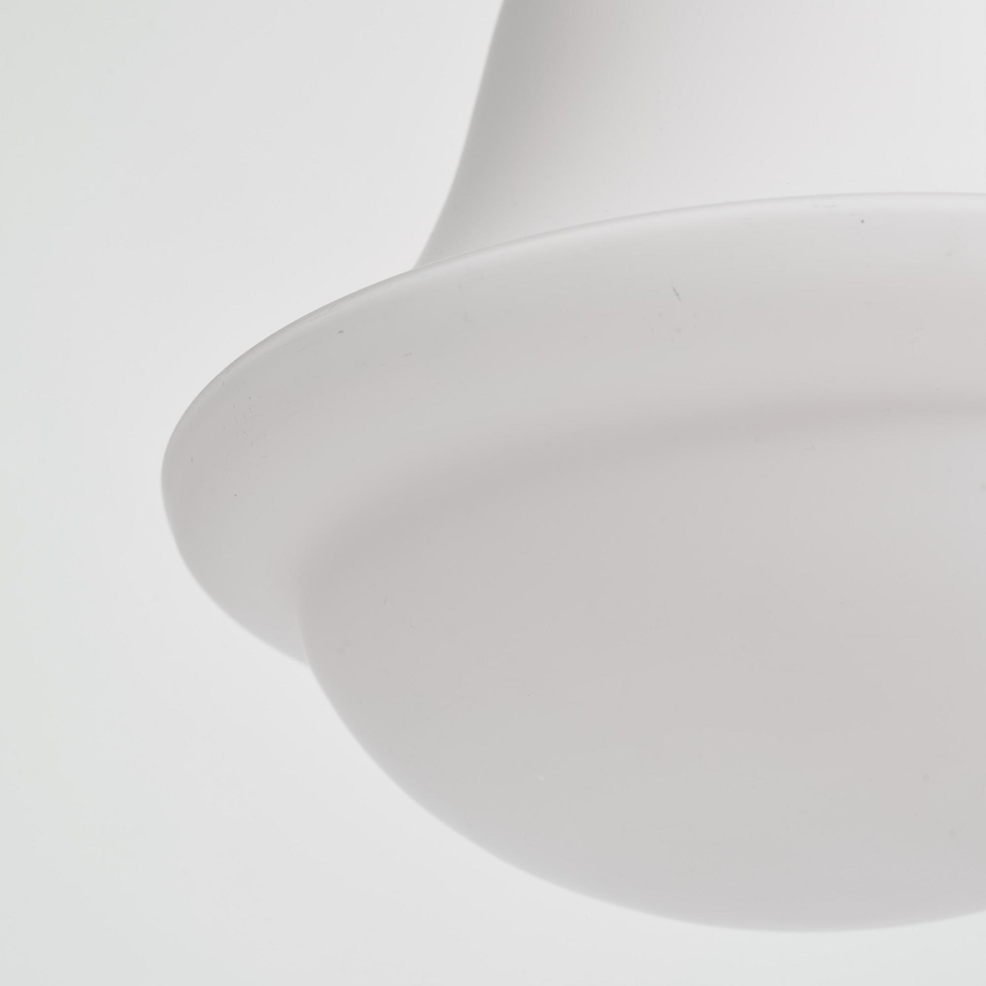 Harald Notini, taklampa, modell "6225". Arvid Böhlmarks Lampfabrik, 1920-30-tal.