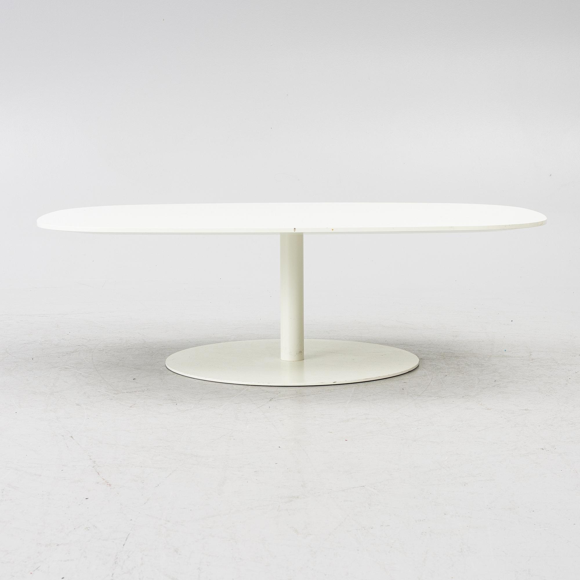 Piero Lissoni, Coffee table, Fritz Hansen, 2006.