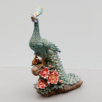 FIGUR, porslin, Kina, 1900-tal.