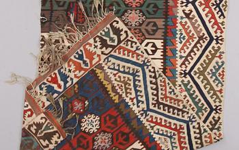 MATTA, Kelim, antik. Ca 387 x 114 cm.