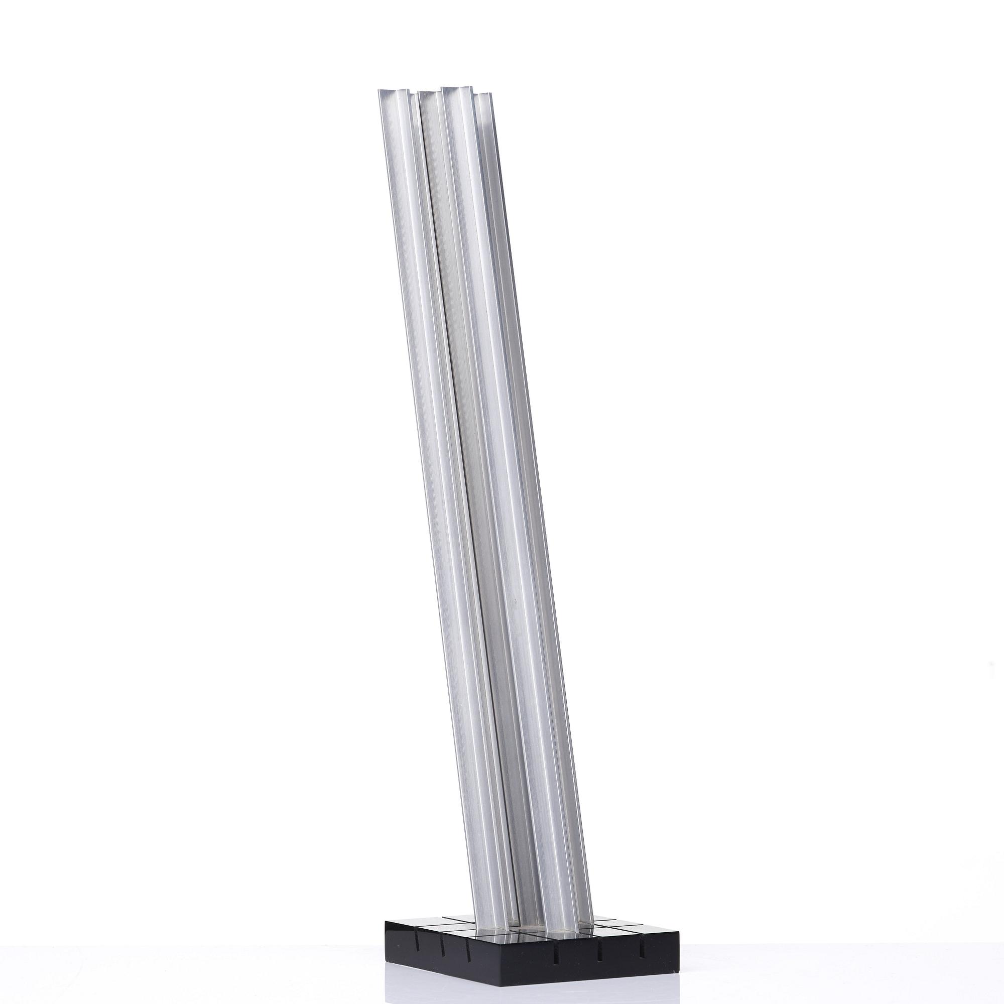 Lars-Erik Falk, "Modulskulptur i 73 gr".