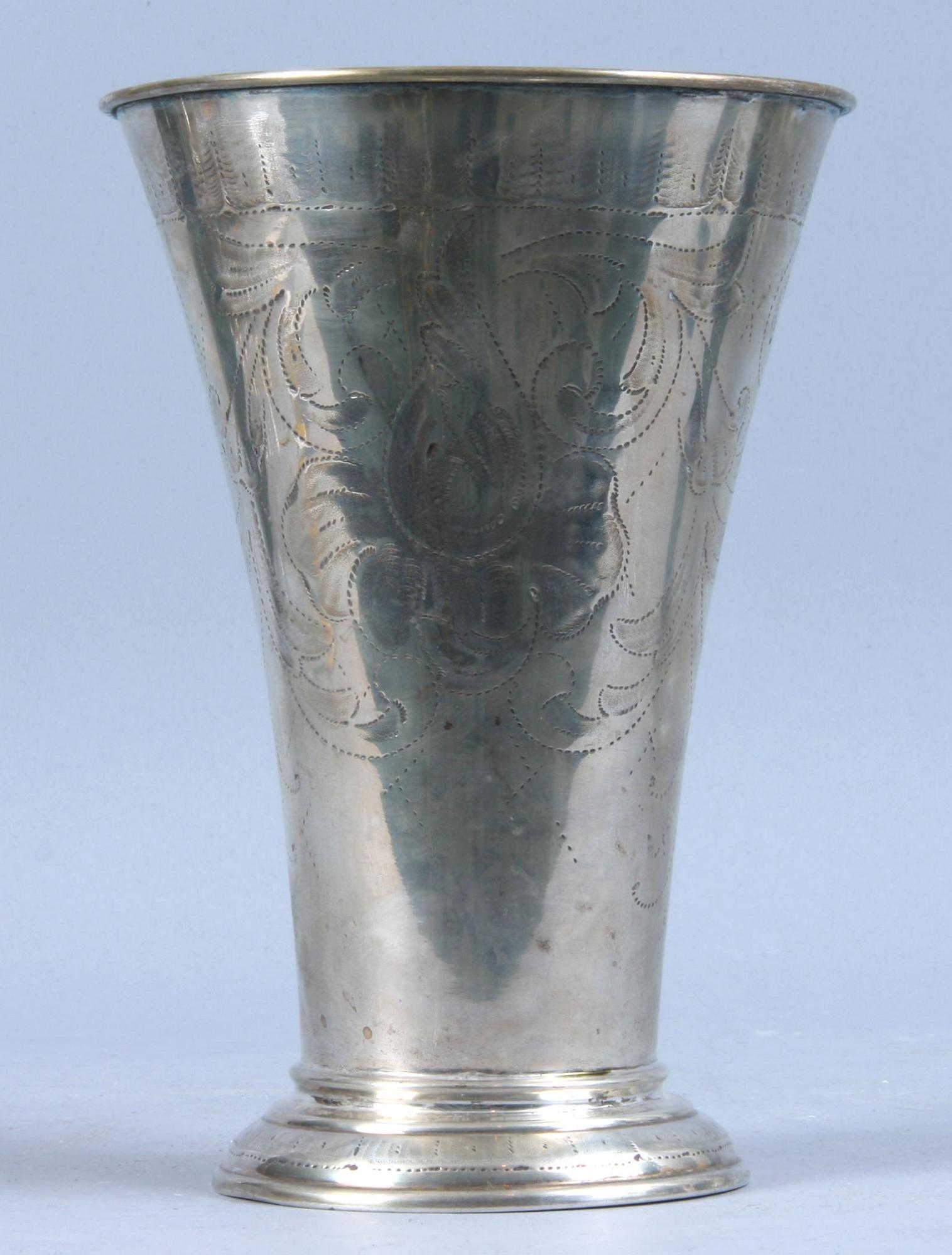 BÄGARE, silver, rokokostil, C G Hallberg, 1934. 340 gr.
