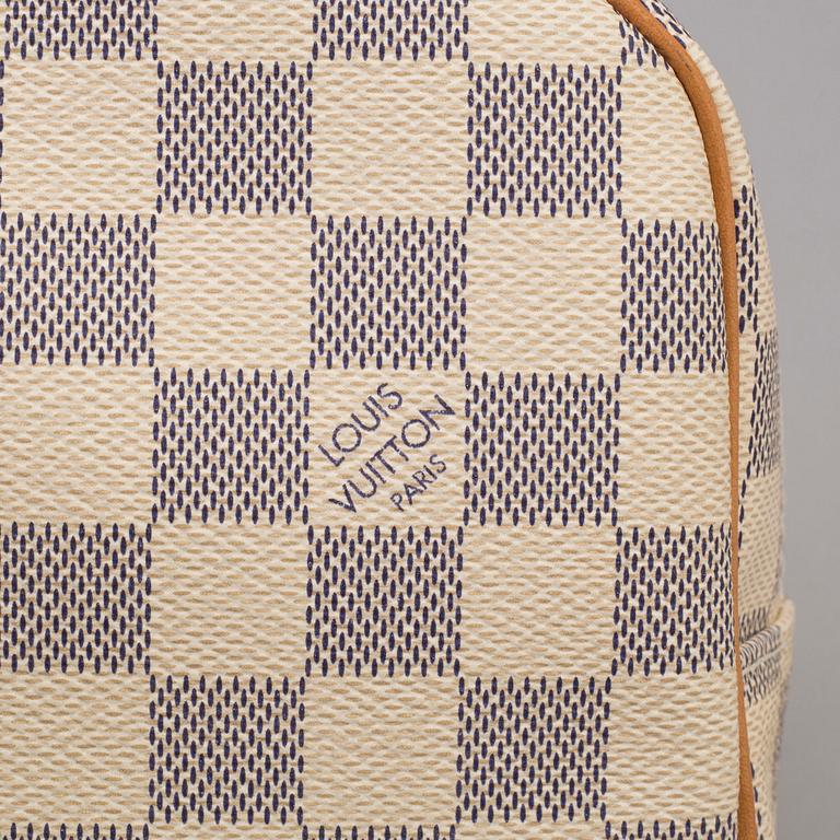 TOILET BAG, "Toiletry Bag" Louis Vuitton.