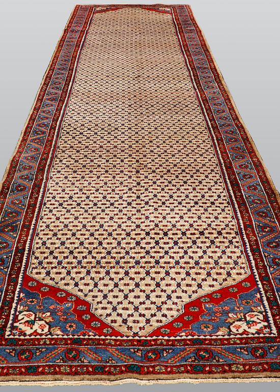 A runner, kurdish, ca Kurdisk, ca 510 x 130 cm.