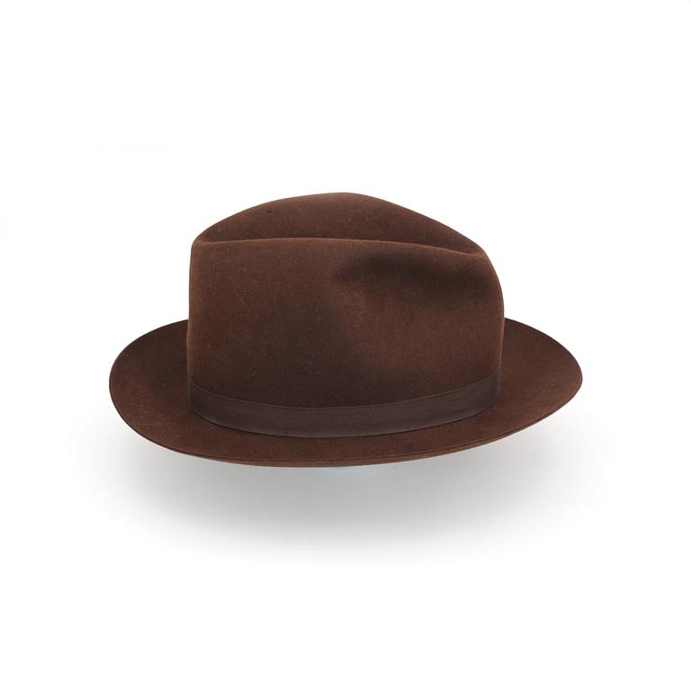 CHRISTYS', a brown felt hat, "Trillby".