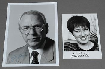 POLITIKERAUTOGRAFER, 35 st, bla Tage och Aina Erlander, Ola Ullsten, Ingvar Carlsson, Fredrik Reinfeldt, Carl Bildt.