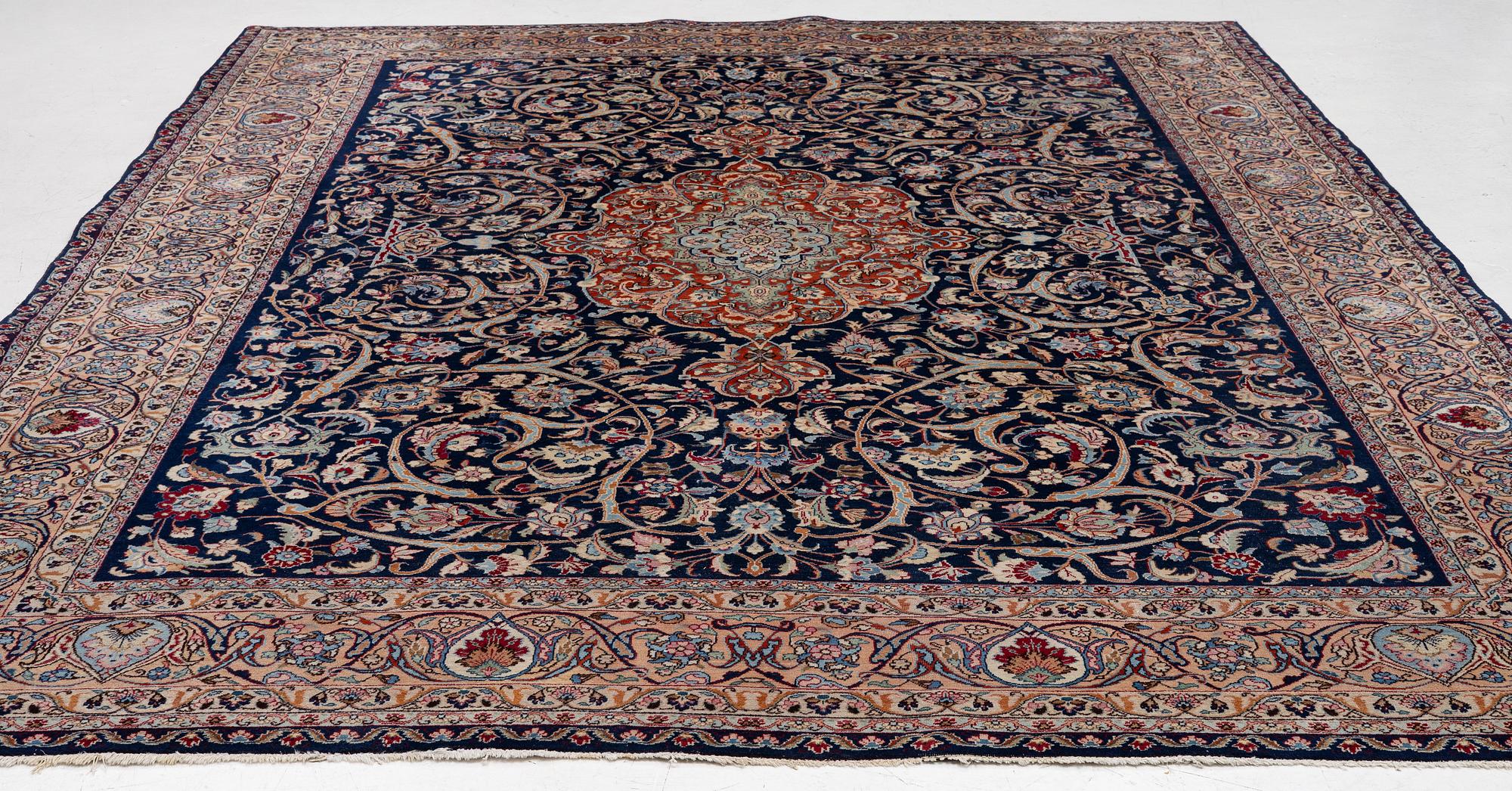 Matta, Najafabad, ca 385 x 290 cm.