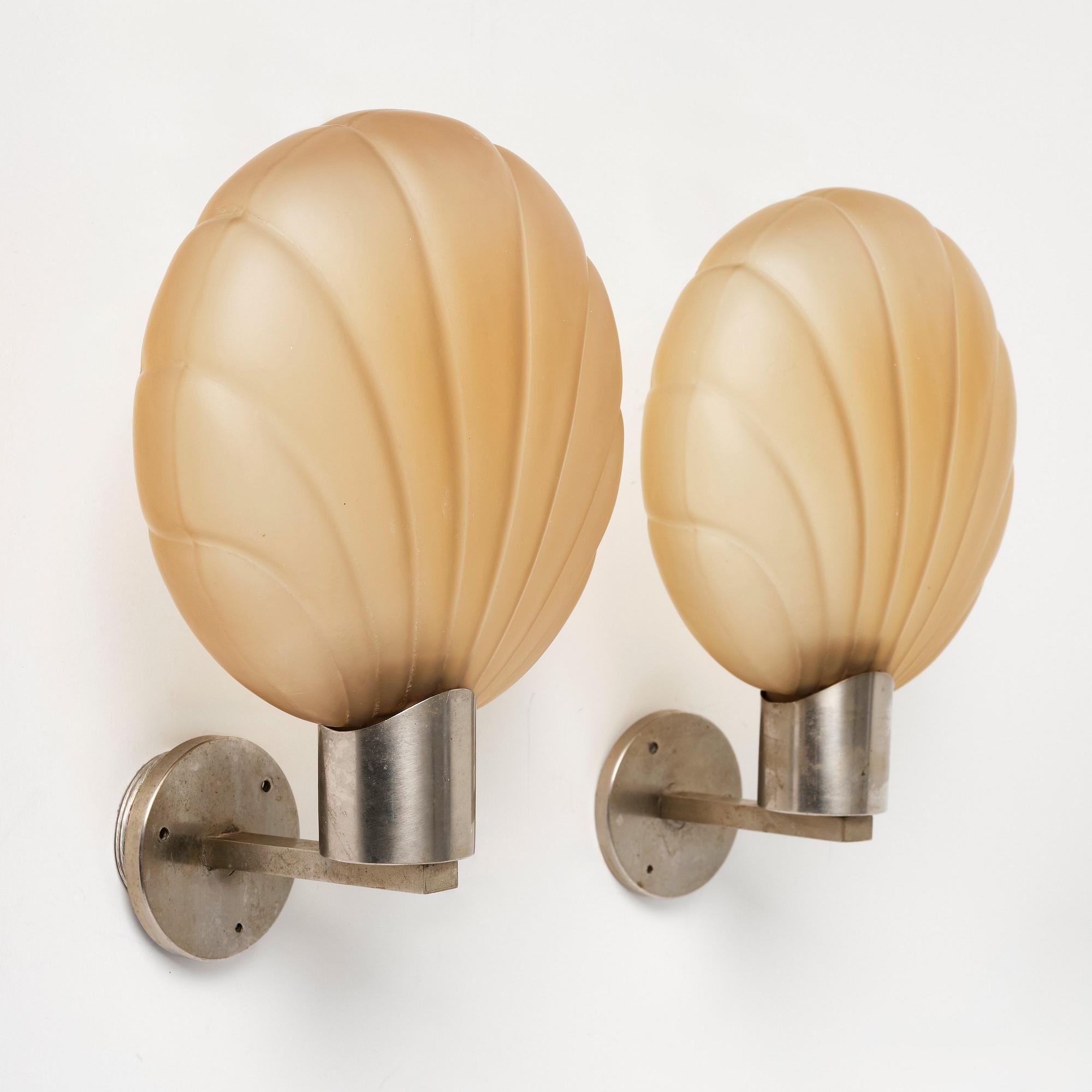 Harald Notini, vägglampor, ett par, modell "8294 A", Arvid Böhlmarks Lampfabrik, Stockholm 1930-tal.