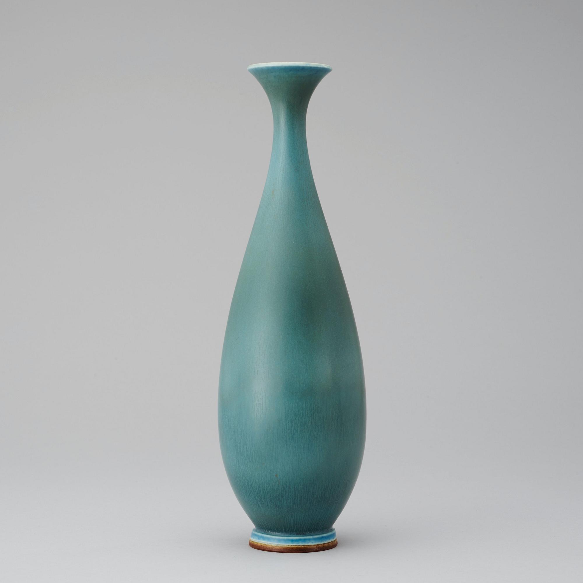 A Berndt Friberg stoneware vase, Gustavsberg Studio 1966.