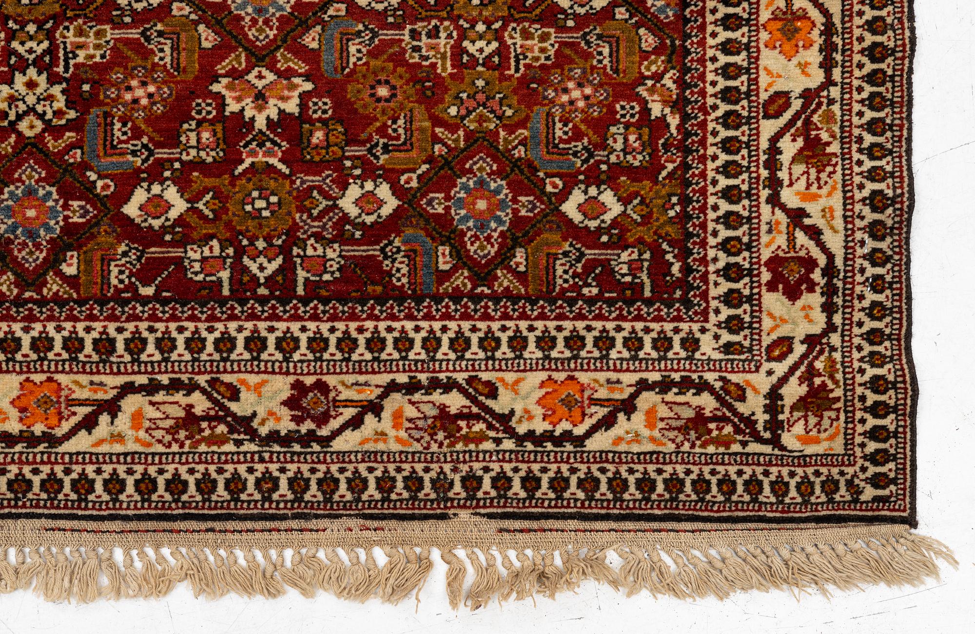 Rug, antique Ardabil probably, approx. 212 x 117 cm.