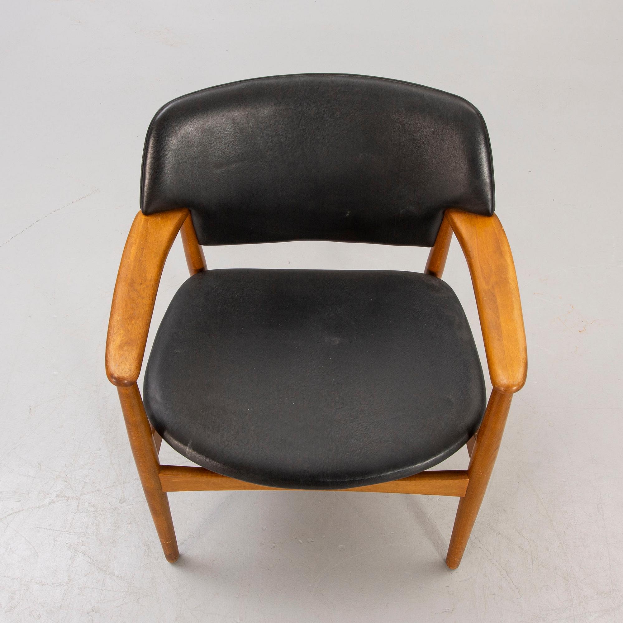 Aksel Bender Madsen & Ejnar Larsen karmstol modell 4205 för Fritz Hansen Danmark 1950-tal.