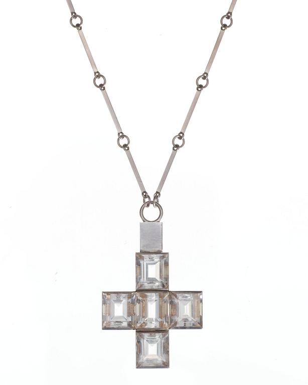 A Wiwen Nilsson sterling and rock crystal pendant and chain, Lund 1943.