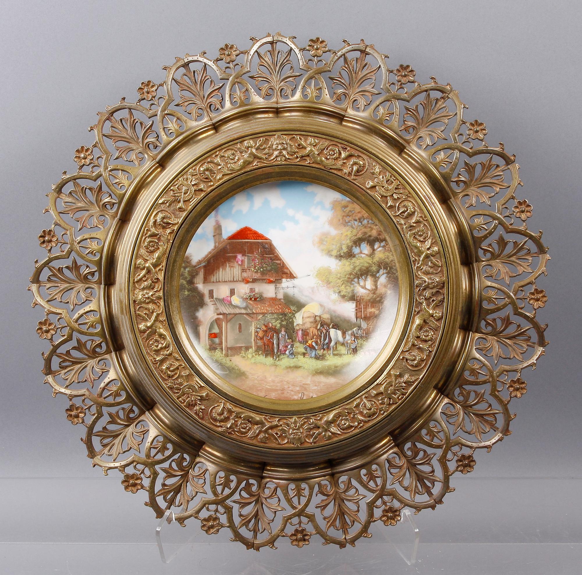 VÄGGPLAKETTER, 2 st, porslin och mässing. Renässansstil, 1800/1900-tal.