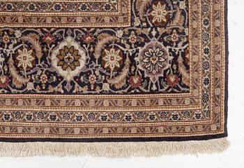 Rug, Tabriz, Mahi, ca. 340 x 250 cm.