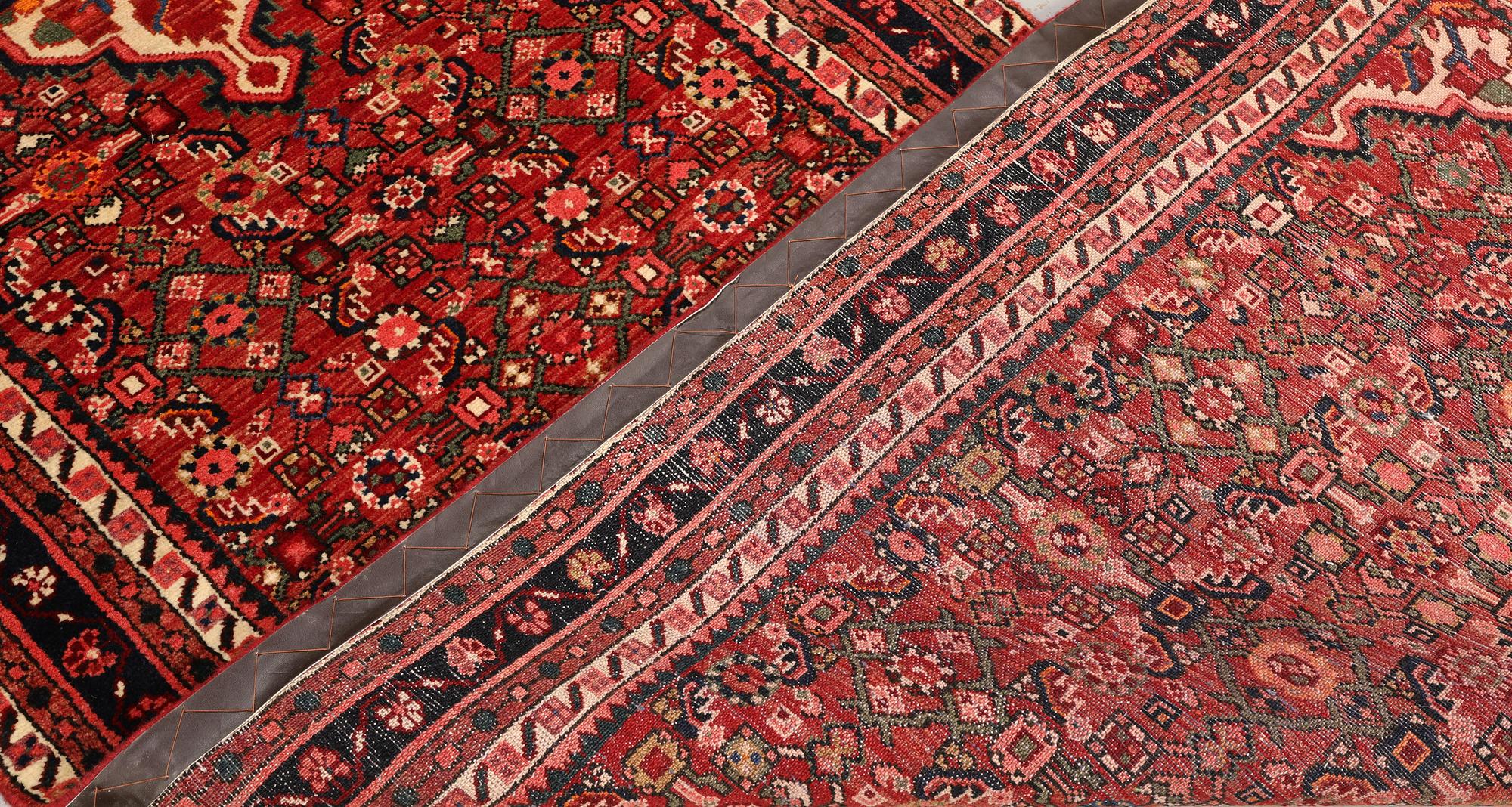 A Hamadan runners carpet, 425 x 103 cm.