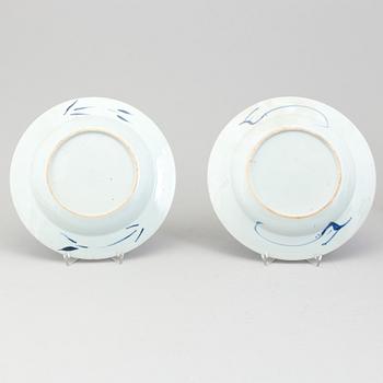 A set of four Chinese plates and a bowl, 18th century.