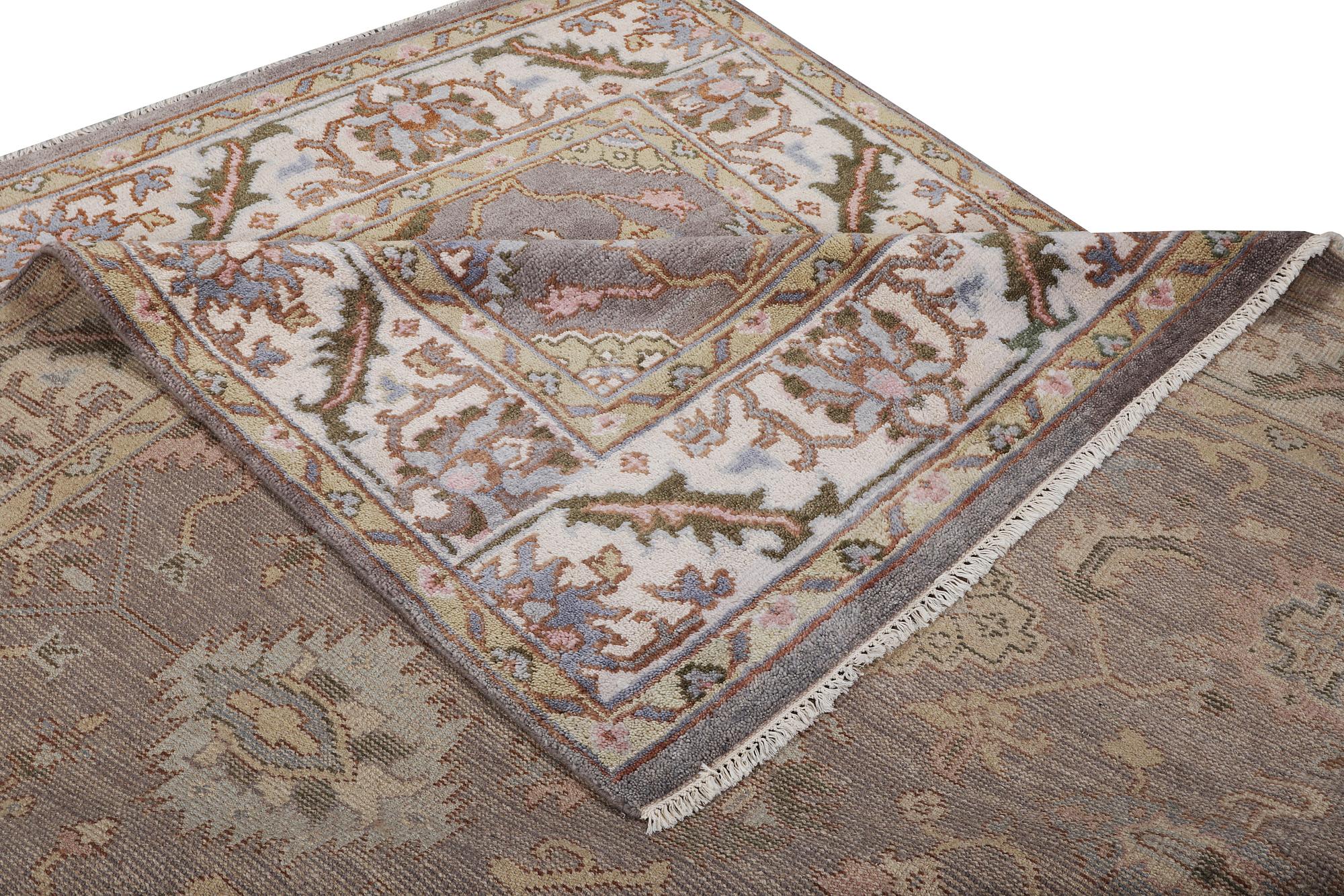 An oriental carpet of Safavid design, c. 310 x 250 cm.
