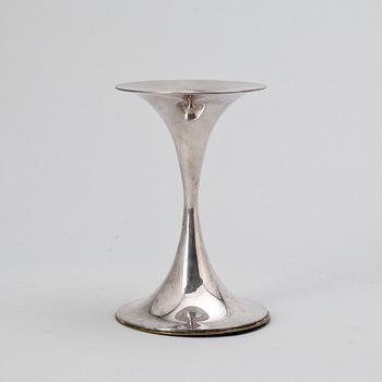 LJUSSTAKE. Sterling silver. Tapio Wirkkala, Kultakeskus Tavastehus, Finland 1972. Vikt ca 97 gram.