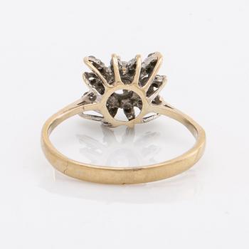RING 18K whitegold 1 brilliant-cut diamond approx 0,25 ct and single-cut diamonds.
