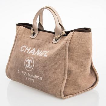Chanel, "Deauville", väska, 2012-2013.