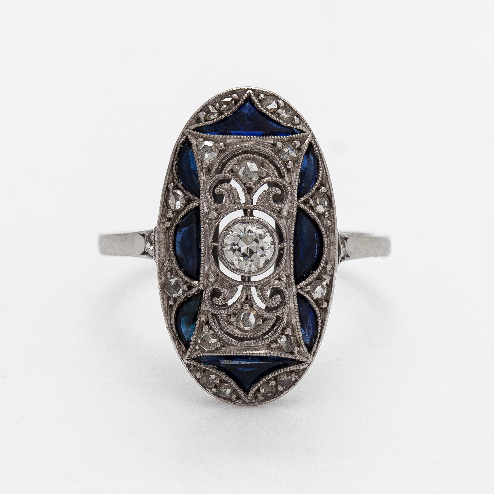 Ring, Art deco, diamonds, sapphires, platinum.