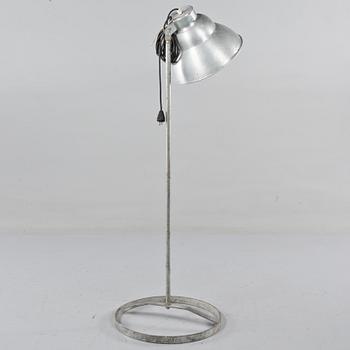 INUDSTRILAMPA, omkring 1900-talets mitt.