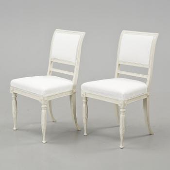 STOLAR, ett par, sengustavianska, omkring 1800.