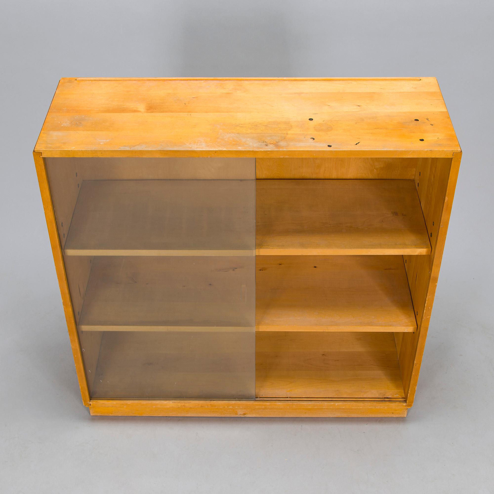 Aino Aalto, bokhylla / Bokskåp, O.Y. Huonekalu- ja Rakennustyötehdas A.B. 1940/1950-tal.