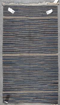 MATTA, rölakan, Signerad MMF (Märta Måås-Fjetterström). ca 146x80 cm.