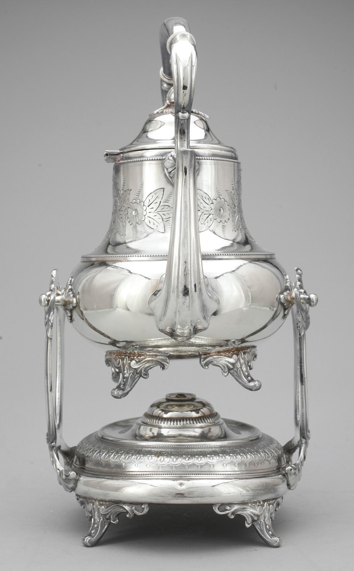 TEKANNA på RECHAUD, nysilver, Ryssland, 1900-talets början.