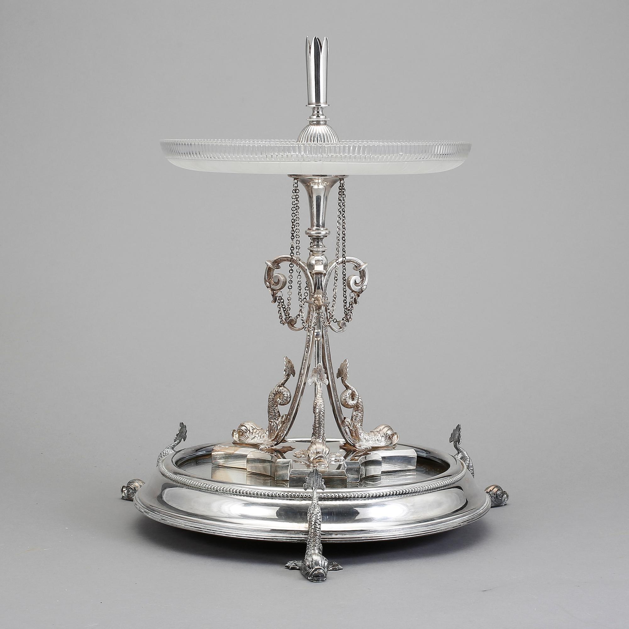 SPEGELPLATEAU, 2 st, nysilver, 1900-talets första hälft.