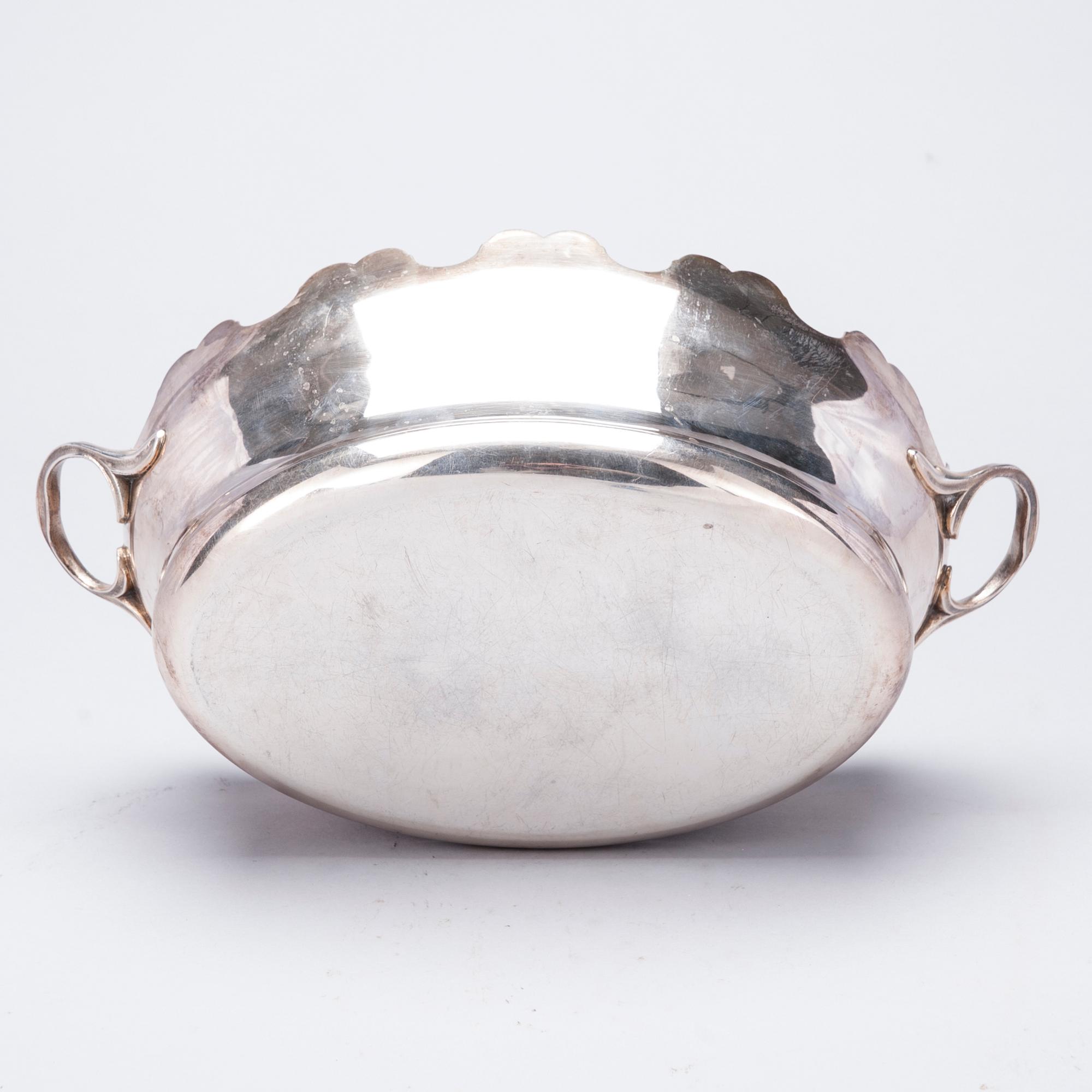 GLASSKÖLJARE,  försilvrad, 1900-talets första hälft.