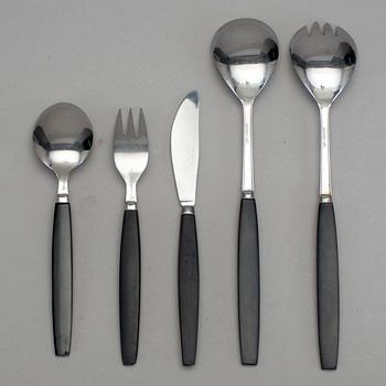BESTICKUPPSÄTTNING, bakelit och rostfritt stål, 38 delar. 1950/60-tal.