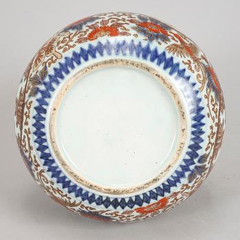 VAS, porslin. Japan, Meiji (1868-1912).