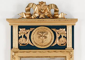 SPEGEL, gustaviansk, bär Stockholms hallstämpel 1796.