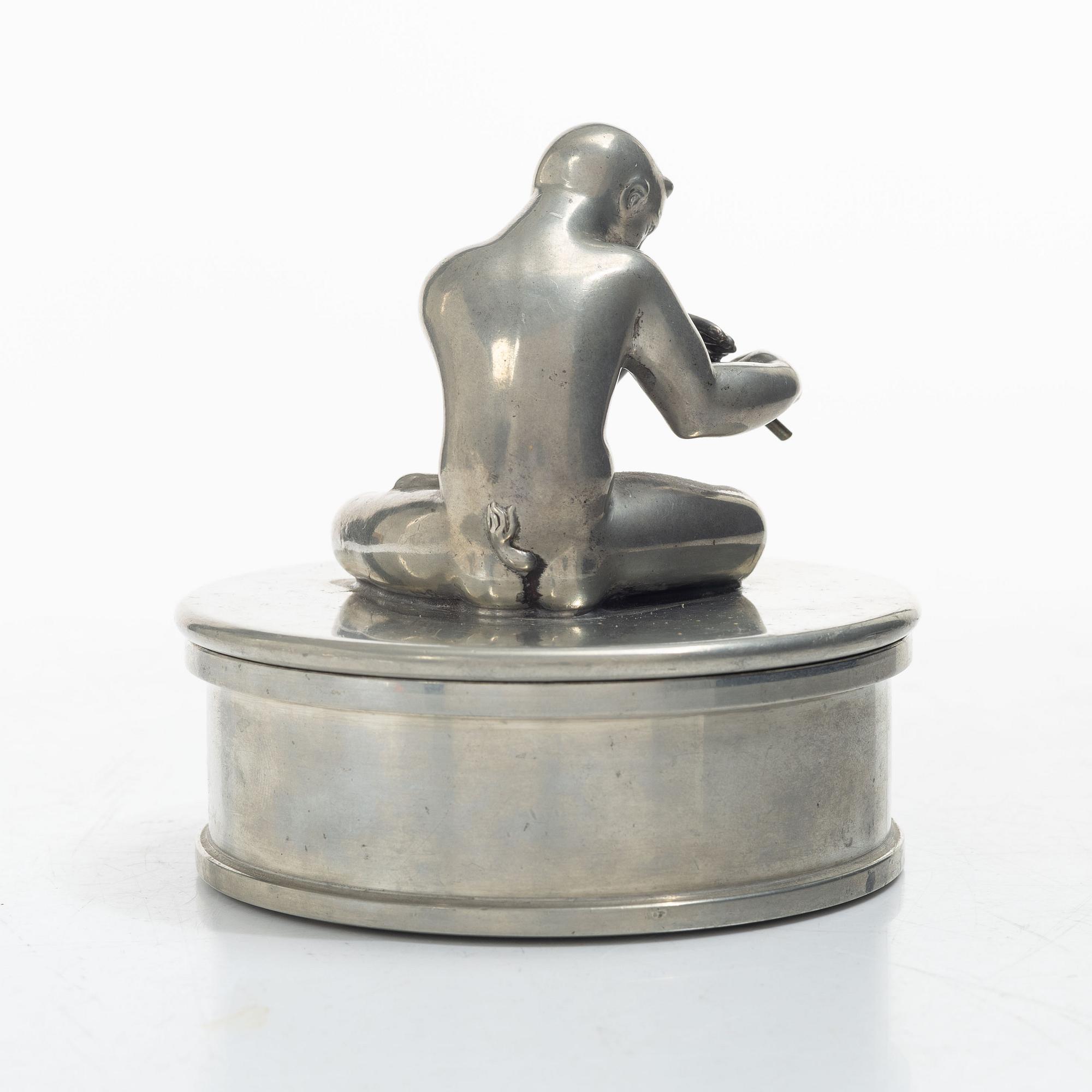 Nils Fougstedt, a pewter and brass lidded jar, Firma Svenskt Tenn, 1949, the jar with model nr A31.