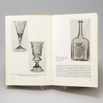 a lot of books about swedish and norwegian glass, including "Svenskt glas", Jan Brunius, Elisa Steeberg, 1995.
