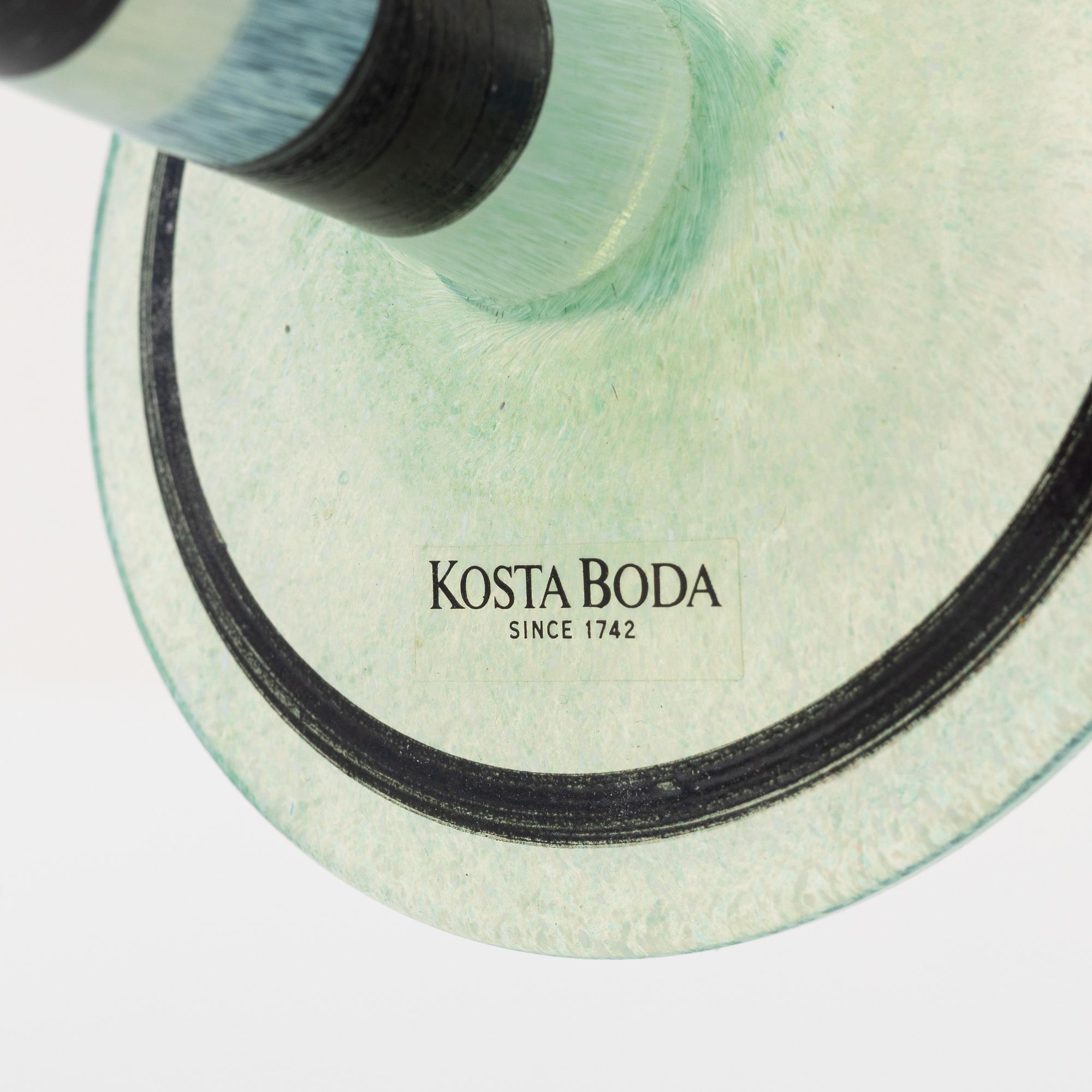 Ulrica Hydman-Vallien, two glass goblets and a bowl on foot, Kosta Boda.