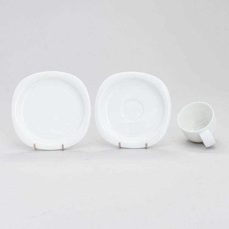 TIMO SARPANEVA, A 49-piece 'Suomi' tableware set in porcelain, Rosenthal Studio-linie, 1987-88. Design year 1976.